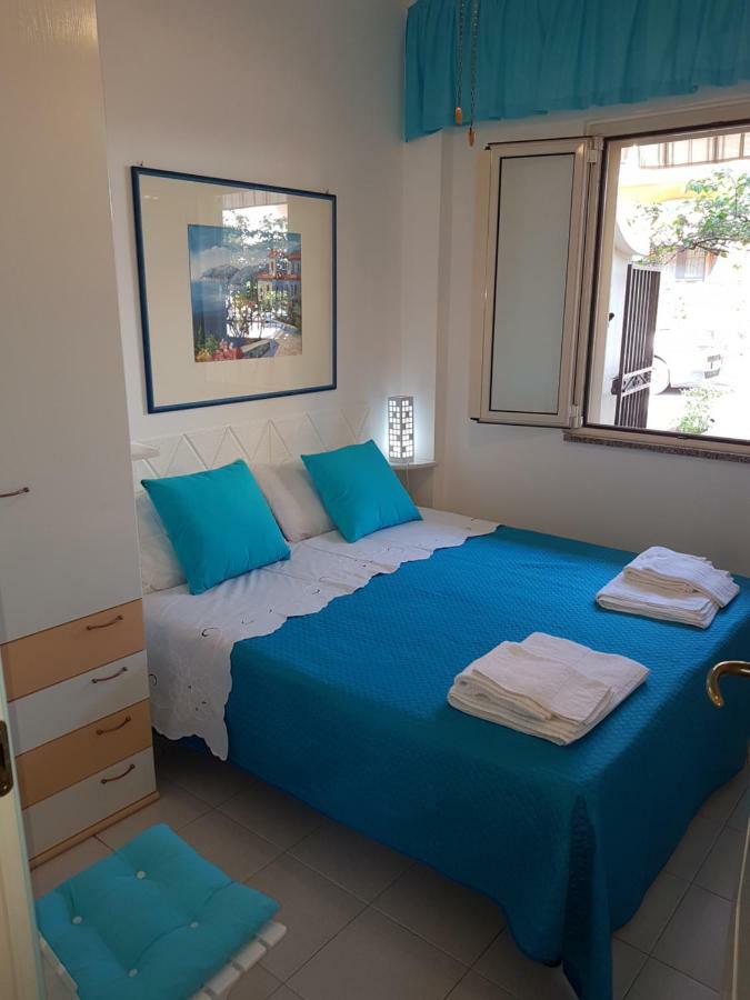 My Little House - grazioso appartamento con patio a 5 minuti dalla spiaggia e dal centro Tropea Esterno foto